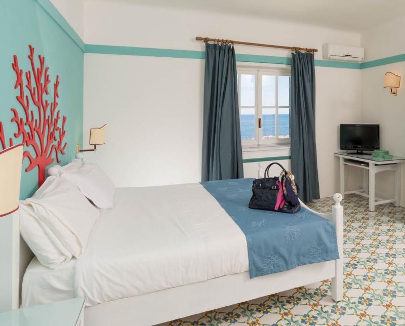 Sunbay Park Hotel 4*