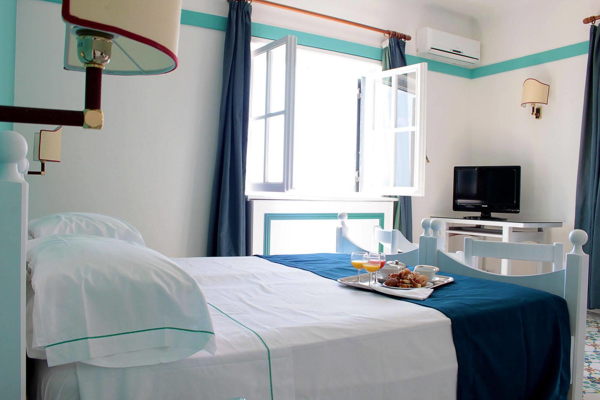 Sunbay Park Hotel 4*